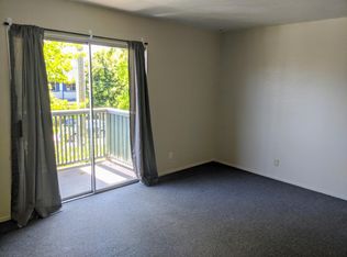 492 Van Buren St #5, Monterey, CA 93940