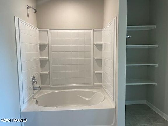 4th image of 517 Broussard Hill Dr
