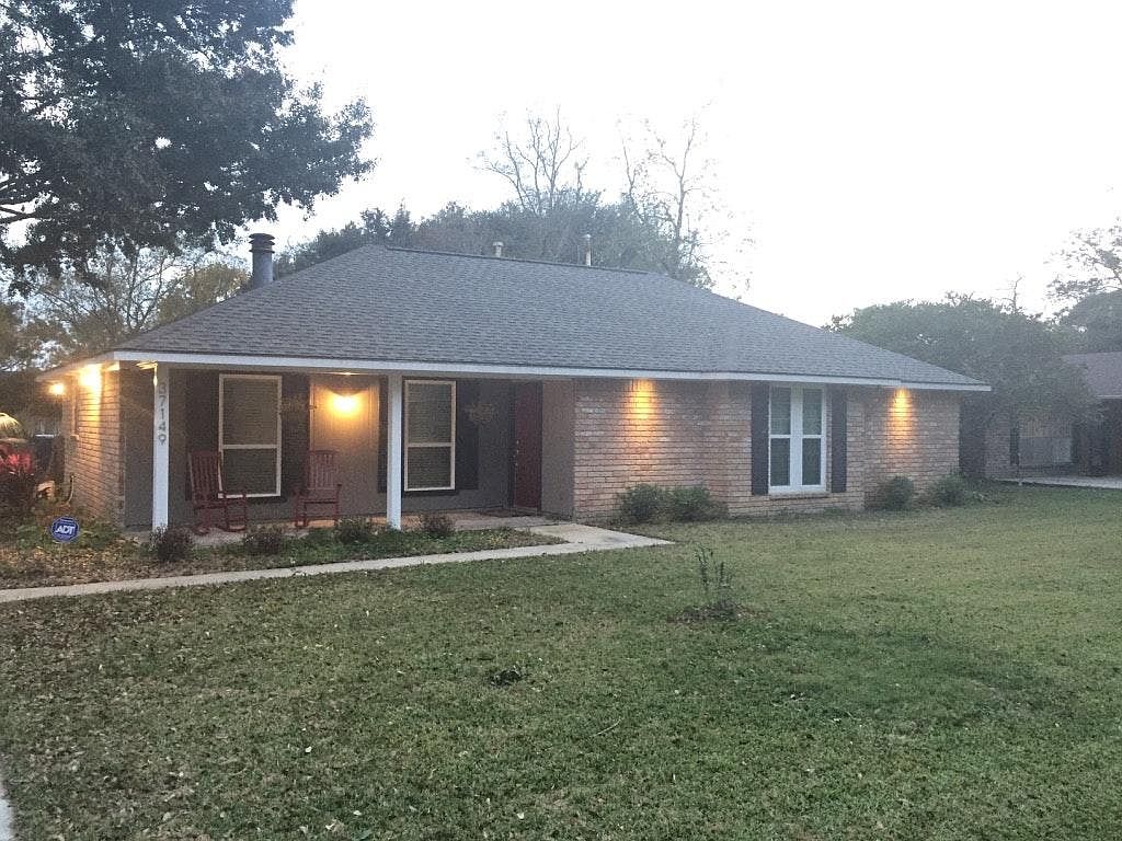ベース ST 37149 Sue St, Geismar, LA 70734 | Zillow