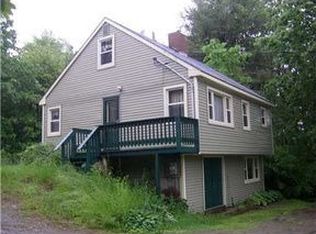 124 Pond Rd, Wayne, ME 04284