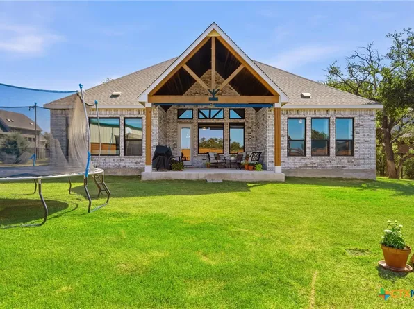 1216 Scenic Oaks Dr, Georgetown, TX 78628