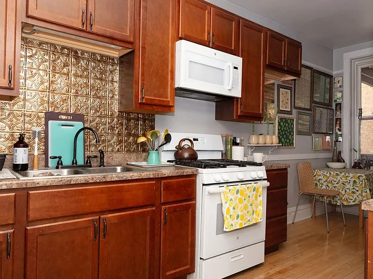 2071 N Hoyne Ave #2 — Photo 15