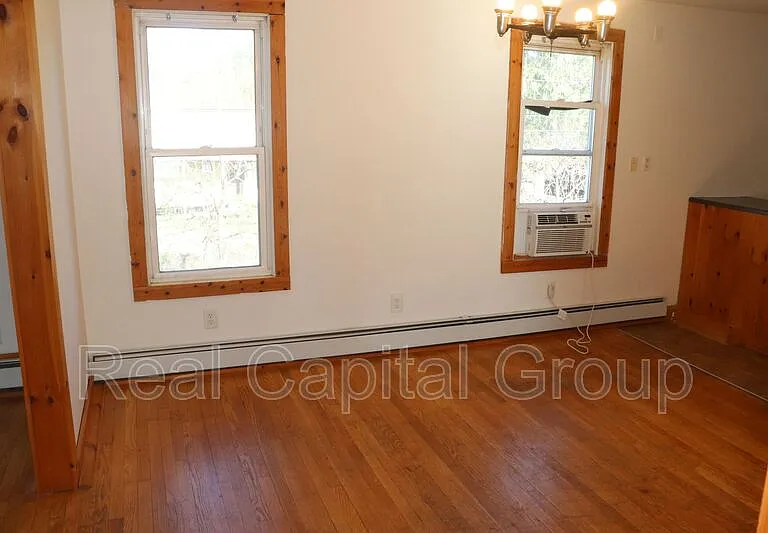 5 Ferris St #2 — Photo 7