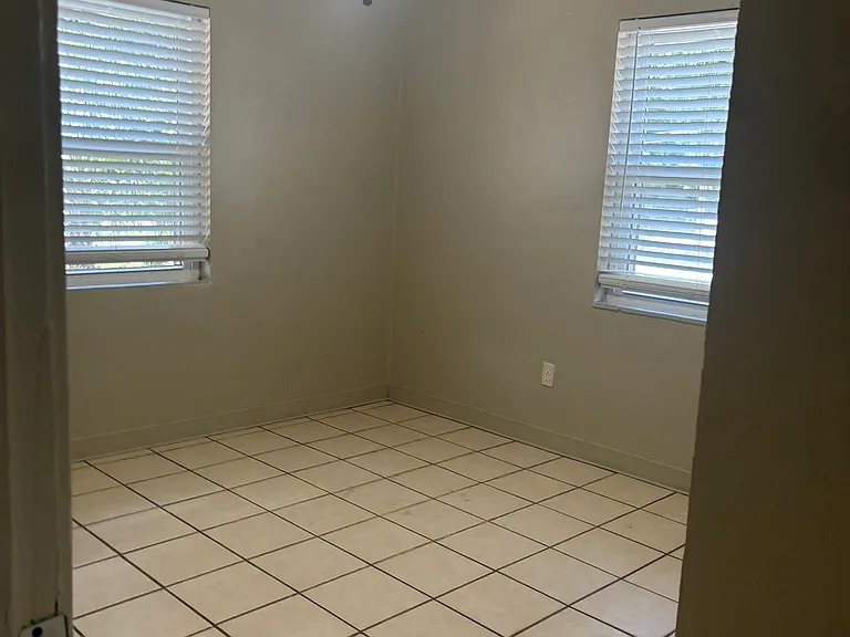 1629 Rankin Ave — Photo 9