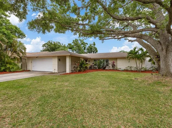 3013 Prestige Dr, Clearwater, FL 33759