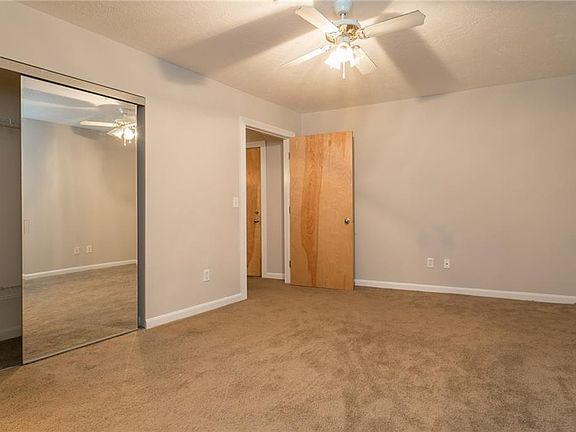4th image of 2222 Detroit Ave APT 604