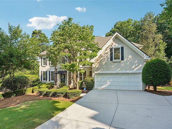 3rd image of 5035 Hampshire Ct