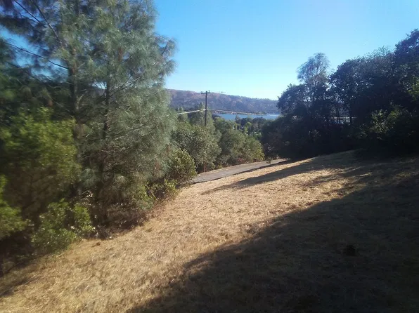 12594 Lakeview Dr, Clearlake Oaks, CA 95423