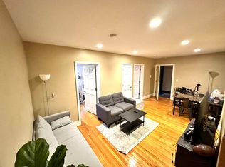 76 Egmont St APT 1A, Brookline, MA 02446