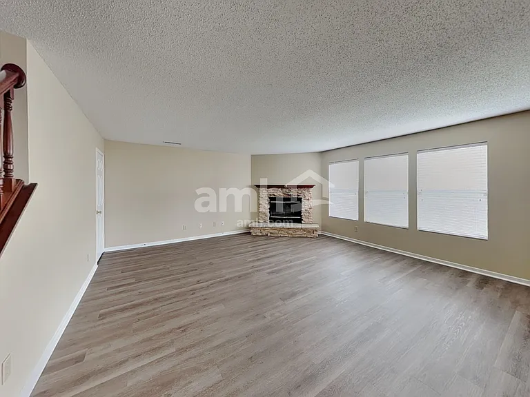 626 Hickory Pine Dr — Photo 6