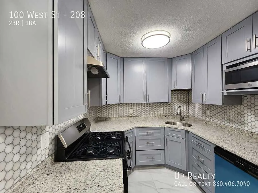 2 bed, 1000 sqft, $1,825 — Photo 1