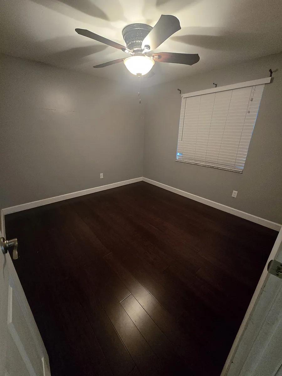 Building Photo - 3315 King Charles Cir