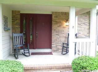 103 Ridgeway Ests, Rochester, NY 14626