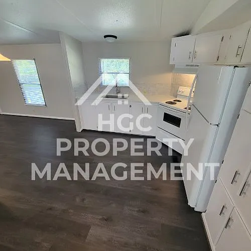 240 Penny Ln — Photo 5
