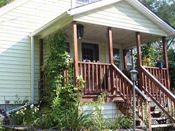 2nd image of 53 Townsend Ave