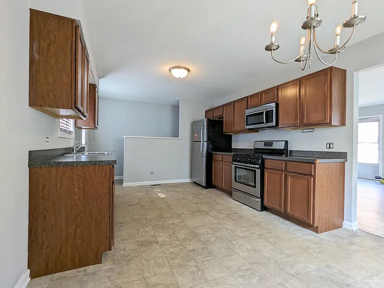 532 Pleasure Dr — Photo 4