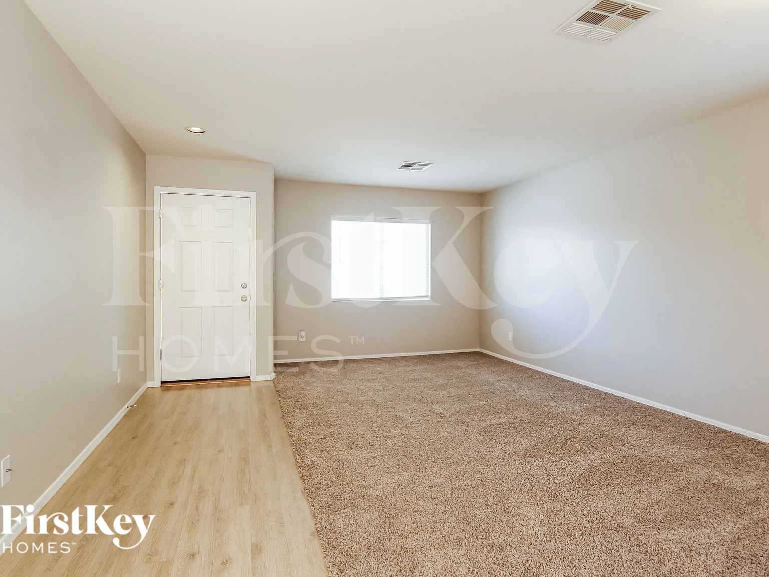 3 bed, 2.0 bath, 1714 sqft, $1,745 — Photo 2
