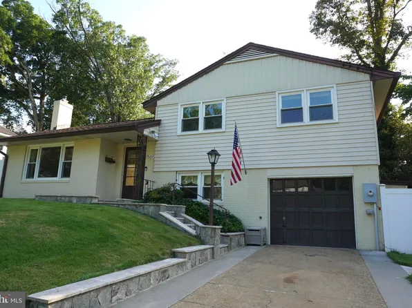 7425 Flora St, Springfield, VA 22150