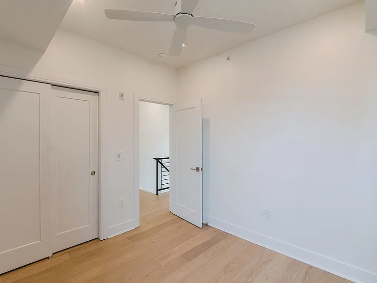 125 South Street — Photo 14