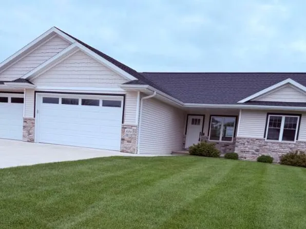 3126 Sandy Ridge DRIVE, Two Rivers, WI 54241