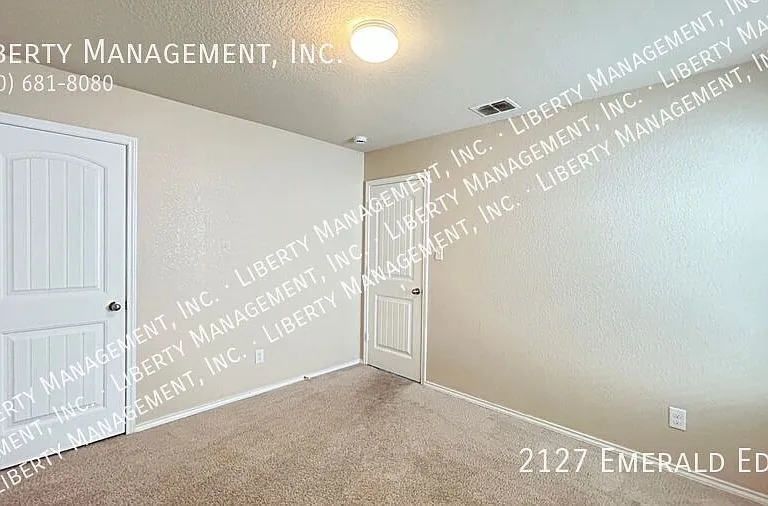 2127 Emerald Edge — Photo 16
