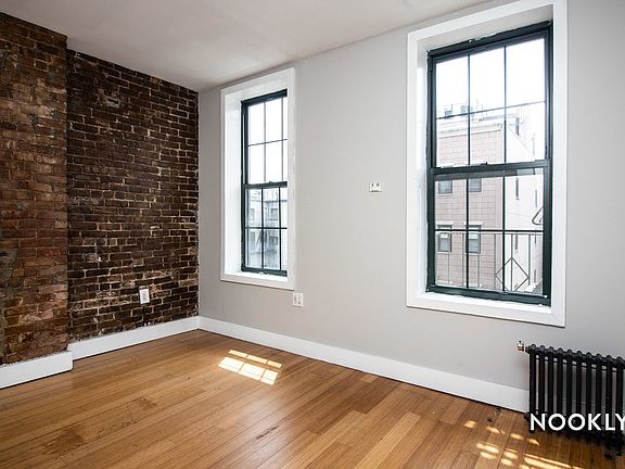 5th image of 194 Humboldt St #Top