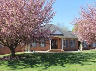 1400 Ray Wilson Rd, Sandy ridge, NC 27046