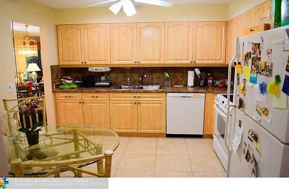 Home For Sale In Coach Houses