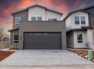 819 E East Bissett St, Meridian, ID 83642