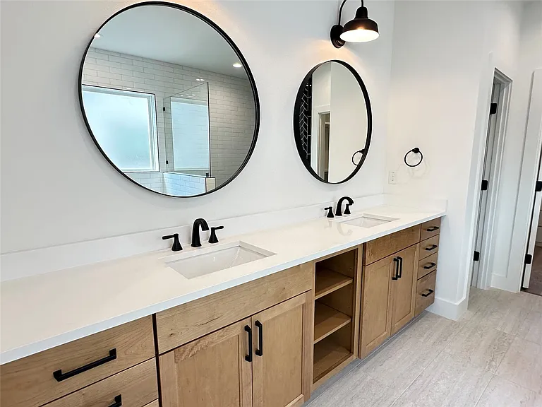 3908 Rochelle Dr — Photo 24