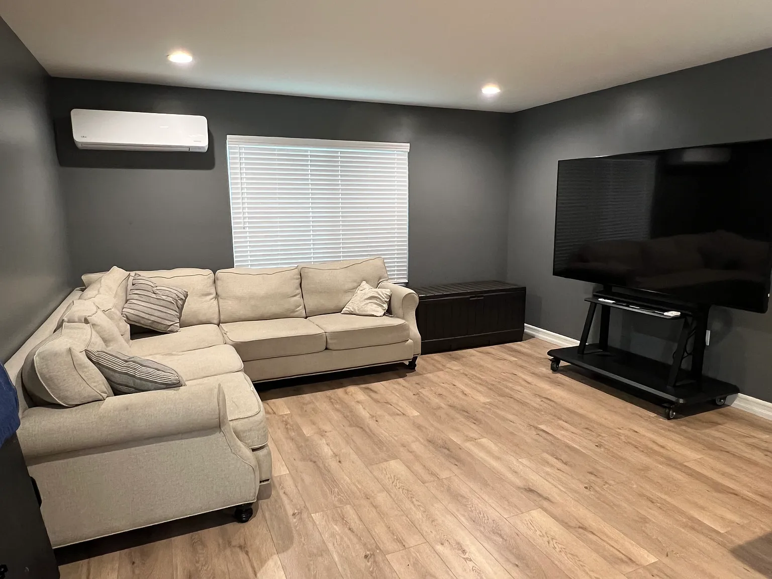 3 bed, 1400 sqft, $1,400 — Photo 2