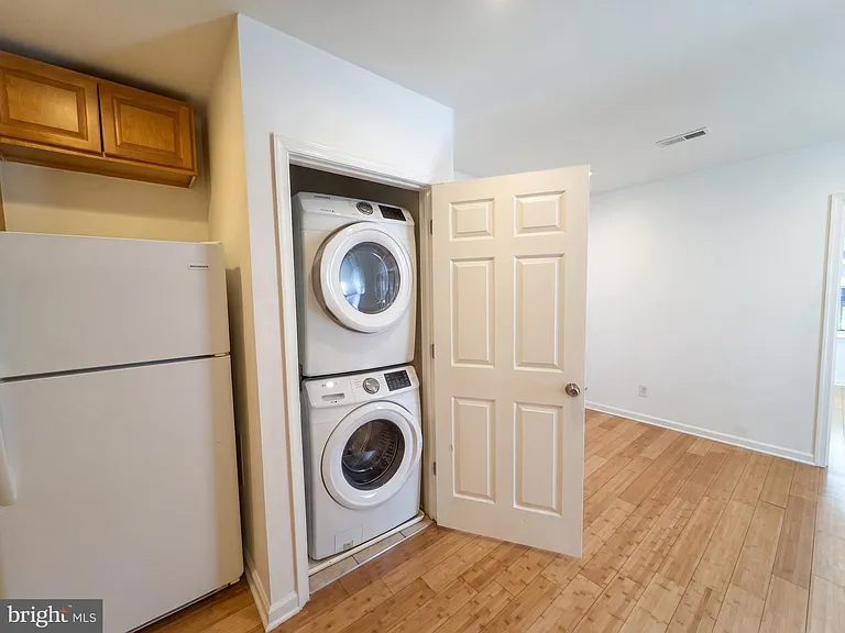 110 N 51st St #3 — Photo 4