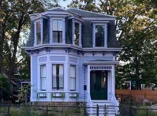 4 Cobden St, Roxbury, MA 02119