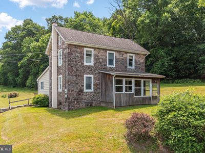 65 Center Rd, Douglassville, PA, 19518