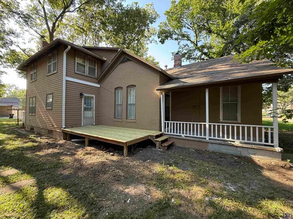 1029 NW Jackson St, Topeka, KS 66608