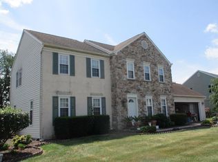 1007 Shadowstone Dr, Lancaster, PA 17603