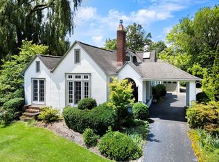 706 Draper Rd SW, Blacksburg, VA 24060