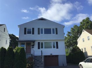91 Bradford St, Harrison, NY 10528