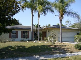 620 Barkfield St, Brandon, FL 33511