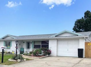 9421 Saint Regis Ln, Port Richey, FL 34668