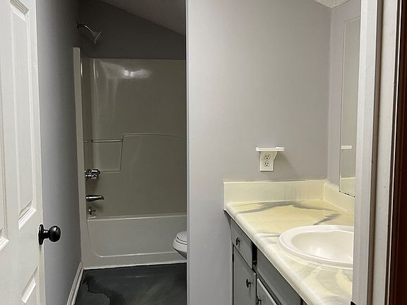 5th image of 511 S South St APT C