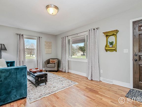 4th image of 411 56th St SE