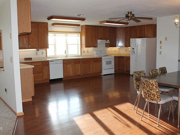 4th image of 11256 34th St SE