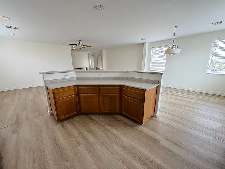 8688 Mesquite Hills St — Photo 9