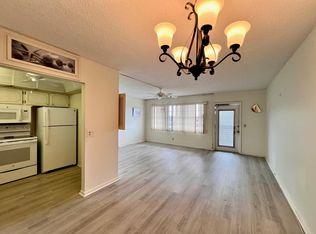 434 Southampton Dr #B, West Palm Beach, FL 33417