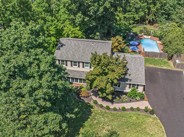 33 N Grange Ave, Collegeville, PA 19426