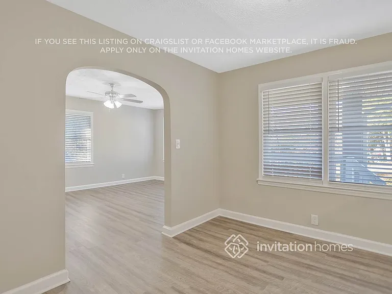 1978 Glendale Dr — Photo 3