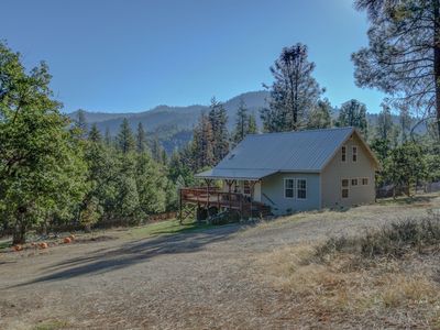 400 Dirt Rd, Hayfork, CA, 96041
