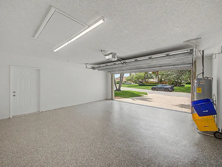303 Leeward Dr — Photo 27