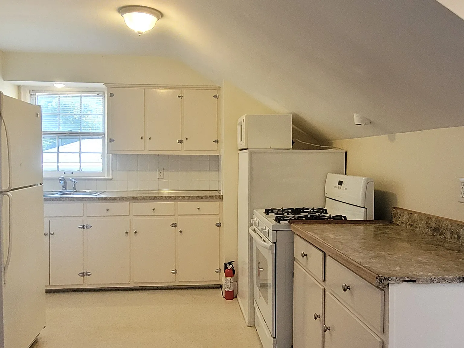 1 bed, 598 sqft, $1,100 — Photo 1